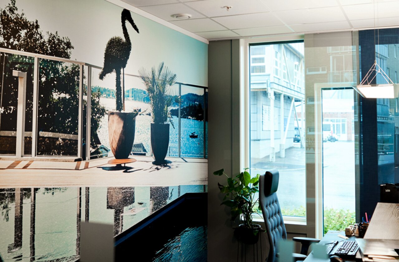 Fotografi benyttet som tapet skaper en helt annen stemning i et rom.